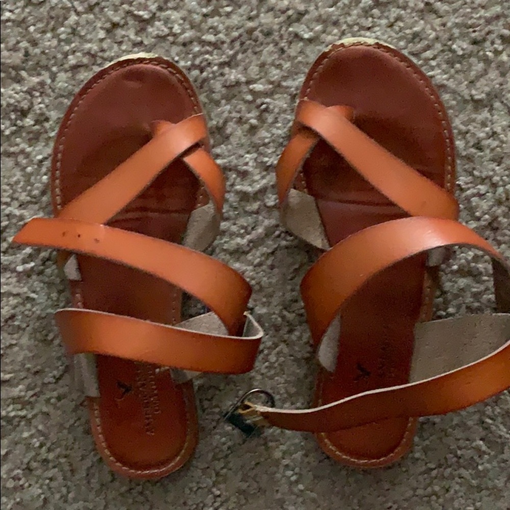 Wrap up leather sandals